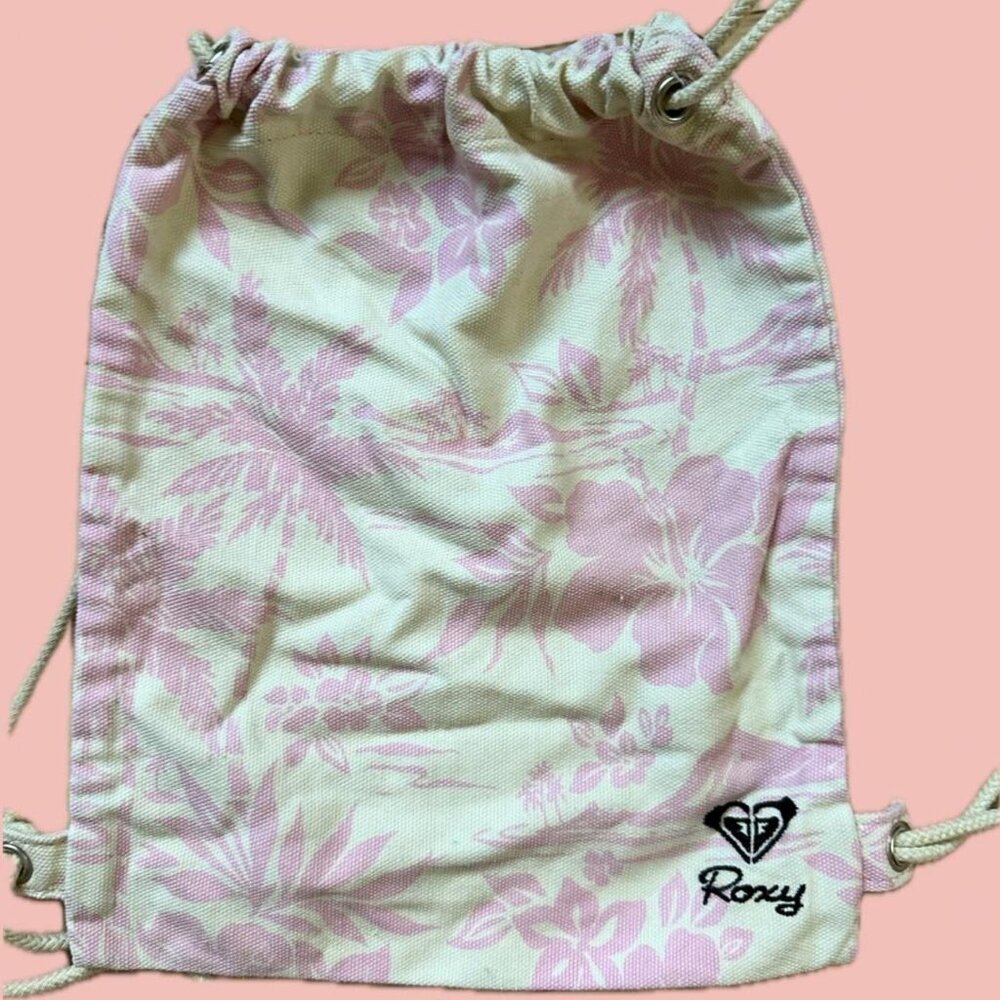 🧡 2 for 10$
Y2K Roxy Drawstring Backpack – Pink Floral Canvas, Surf Girl Style